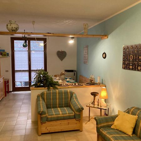 Lo Squero Apartment ลาโญ ภายนอก รูปภาพ