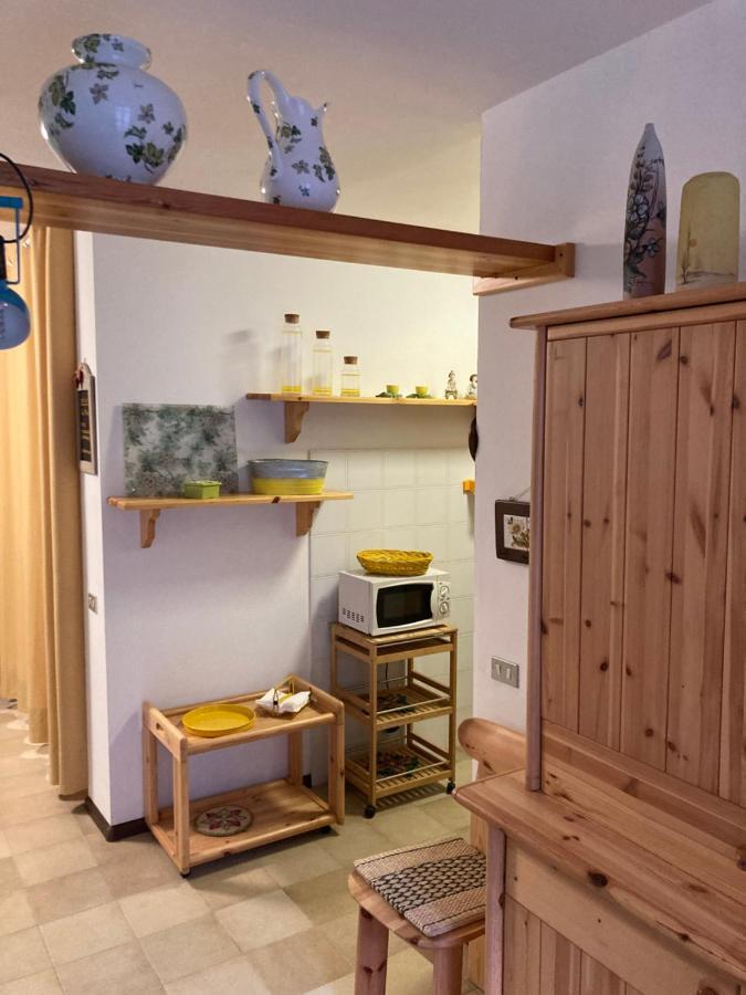 Lo Squero Apartment ลาโญ ภายนอก รูปภาพ