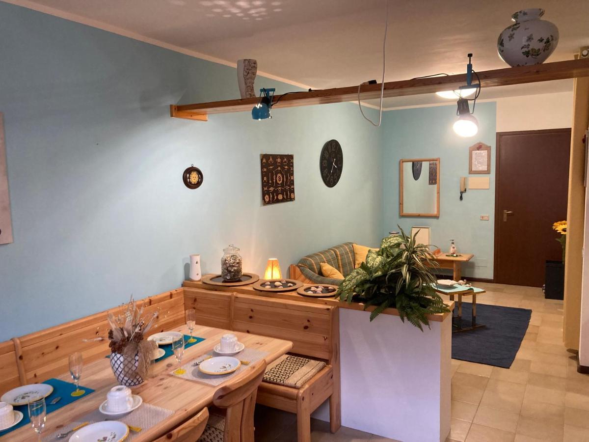 Lo Squero Apartment ลาโญ ภายนอก รูปภาพ