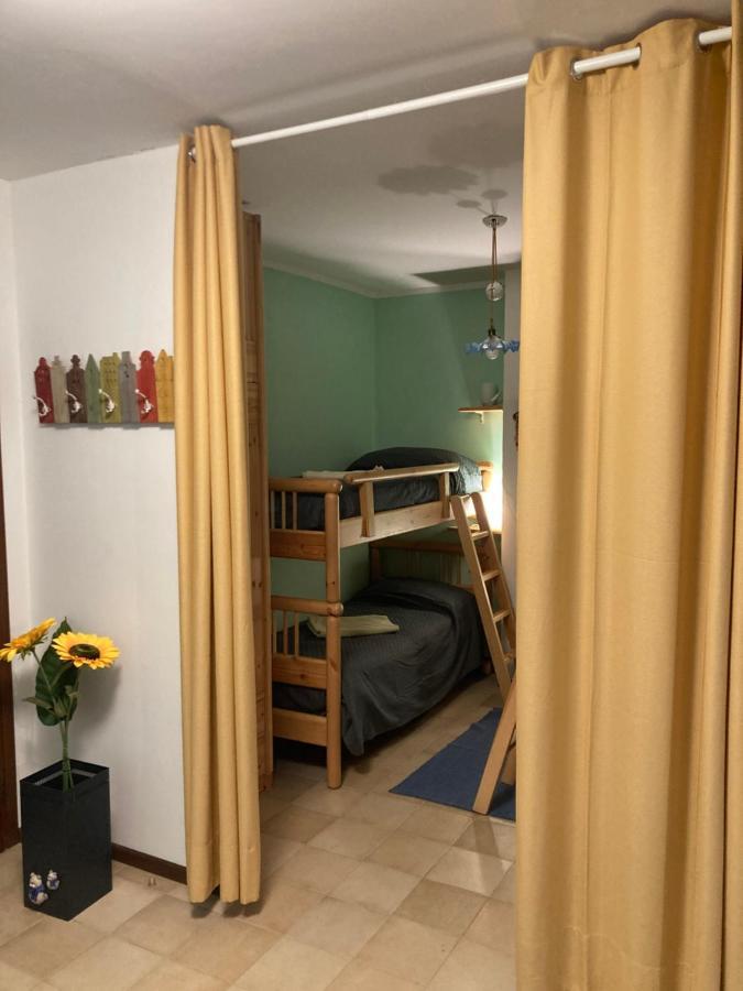 Lo Squero Apartment ลาโญ ภายนอก รูปภาพ