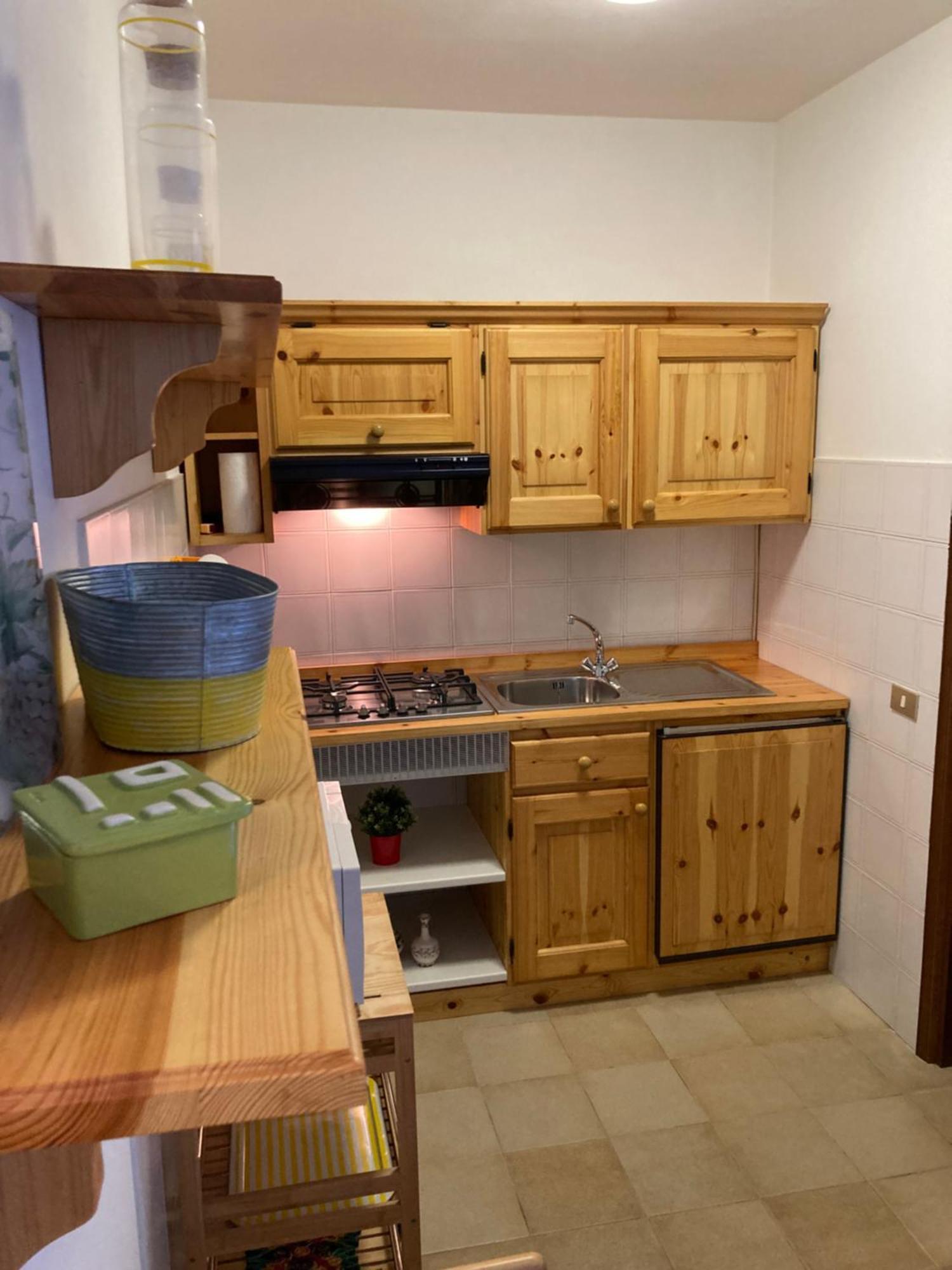 Lo Squero Apartment ลาโญ ภายนอก รูปภาพ